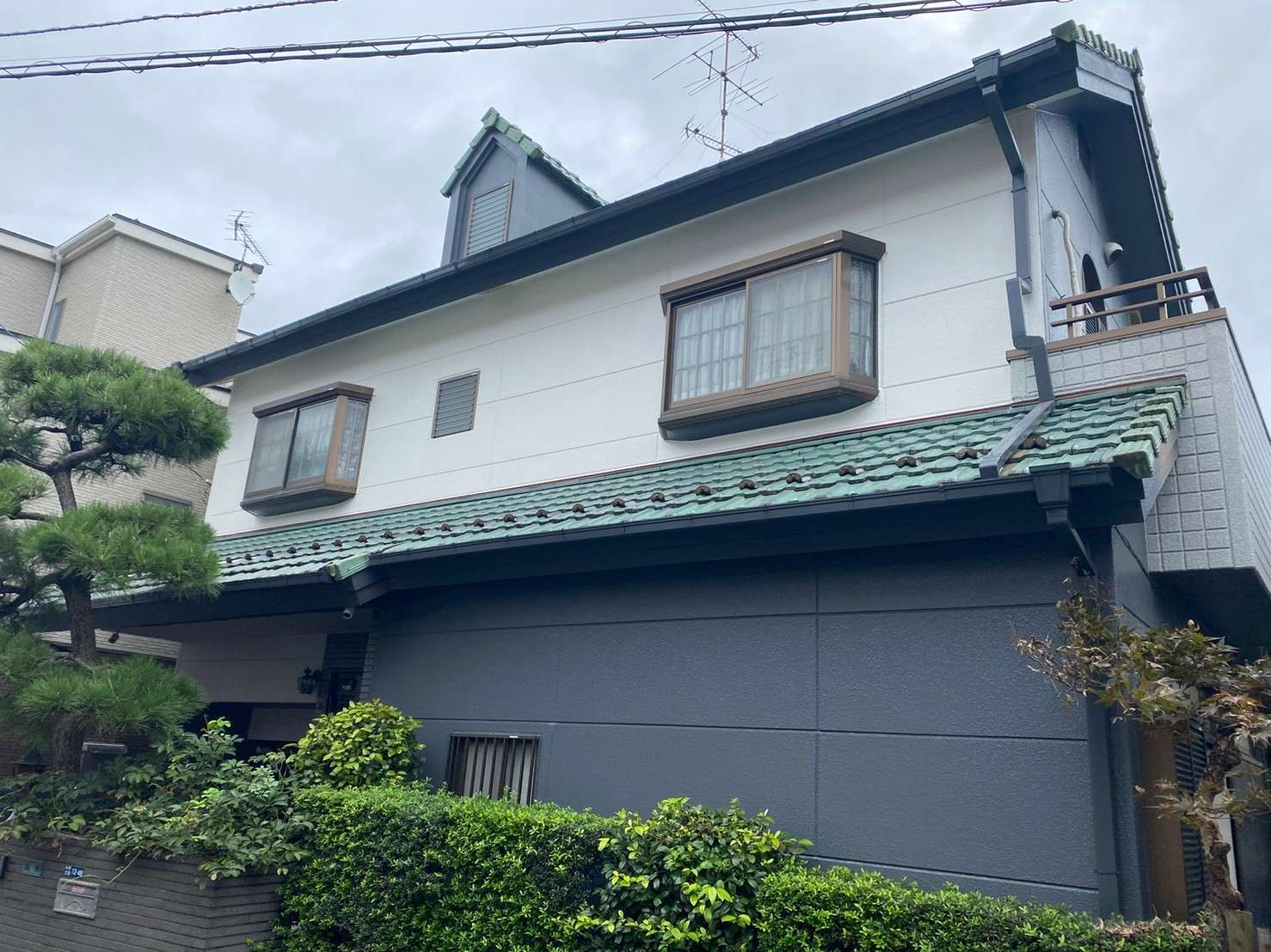 志木市　外壁塗装　屋根補修工事　80万〜100万円