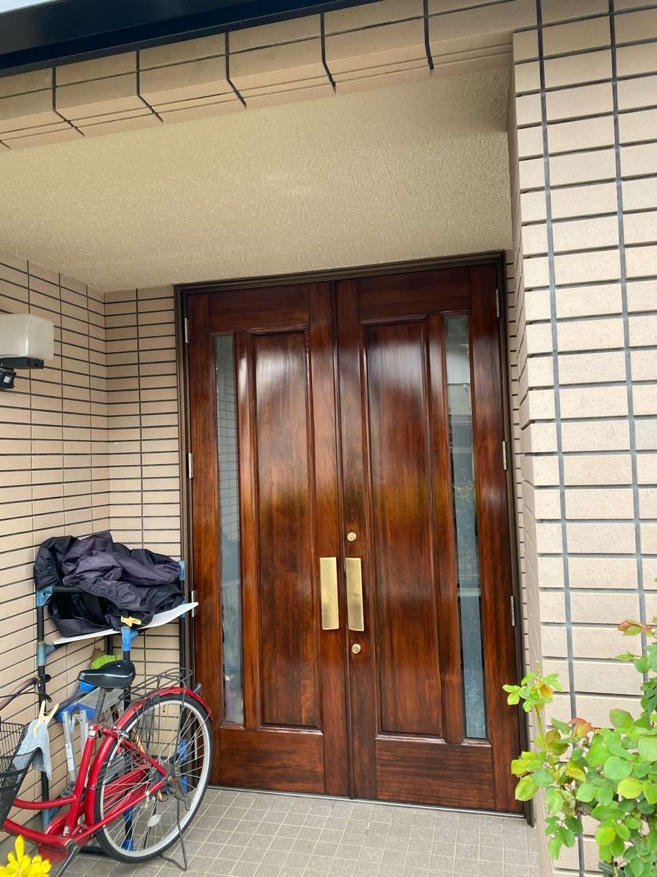 西東京市　玄関ドア塗装　4万〜6万円
